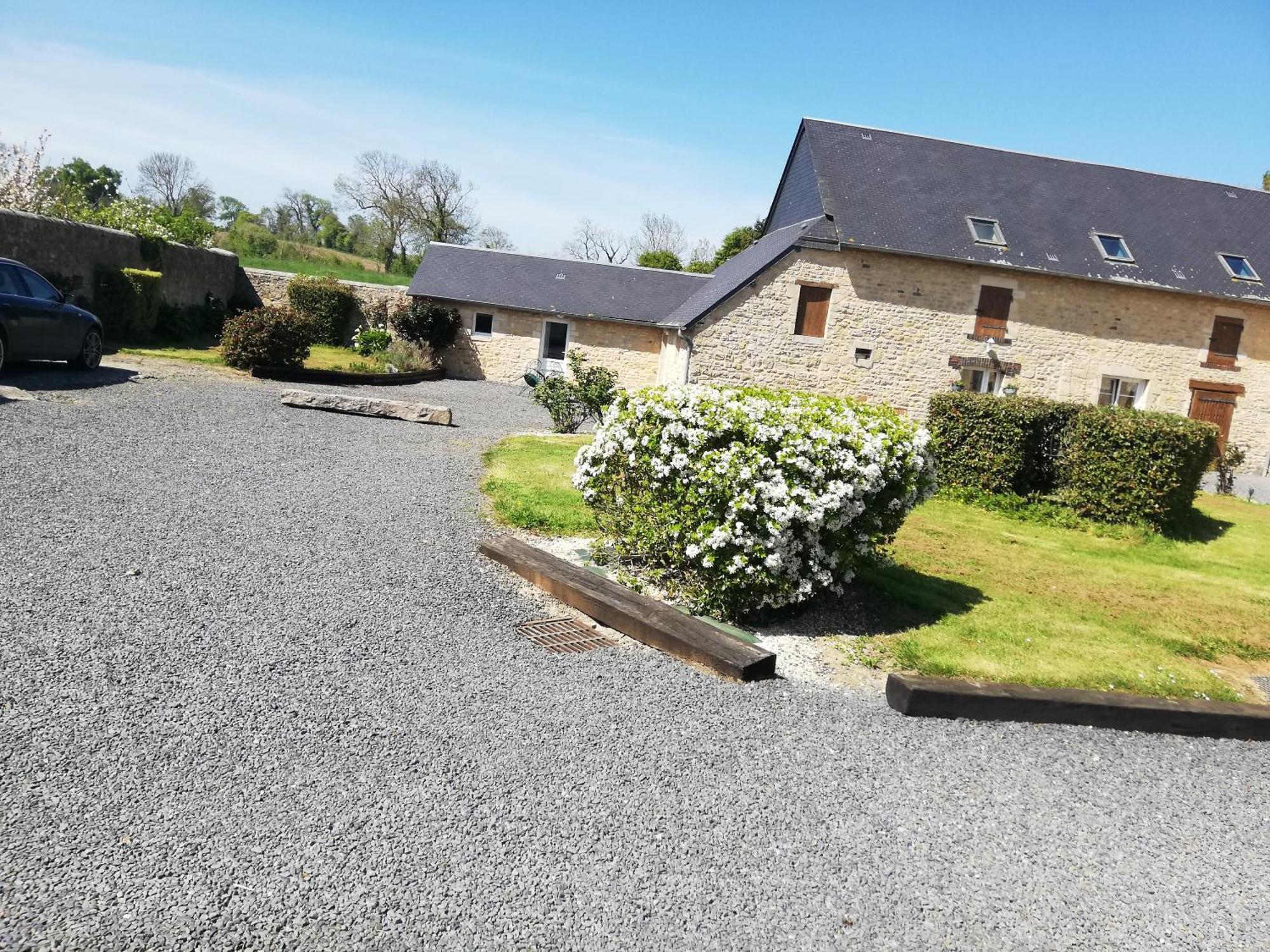 Ferme De Montigny Bed & Breakfast Asnieres-en-Bessin Dış mekan fotoğraf