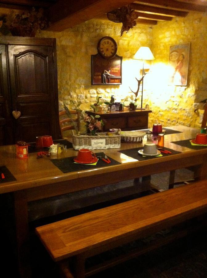 Ferme De Montigny Bed & Breakfast Asnieres-en-Bessin Dış mekan fotoğraf